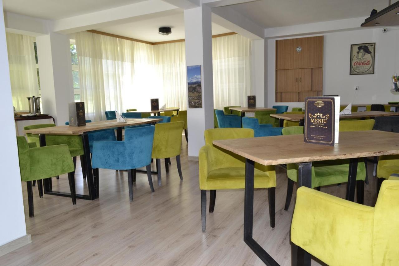 Casa Vinga - Restaurant&Jacuzzi Hotel Poiana Brasov Exterior photo